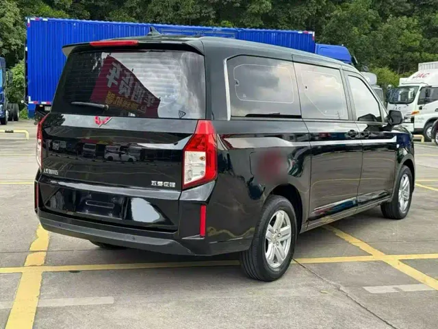 Wuling Zhengcheng — Фото автомобиля 9