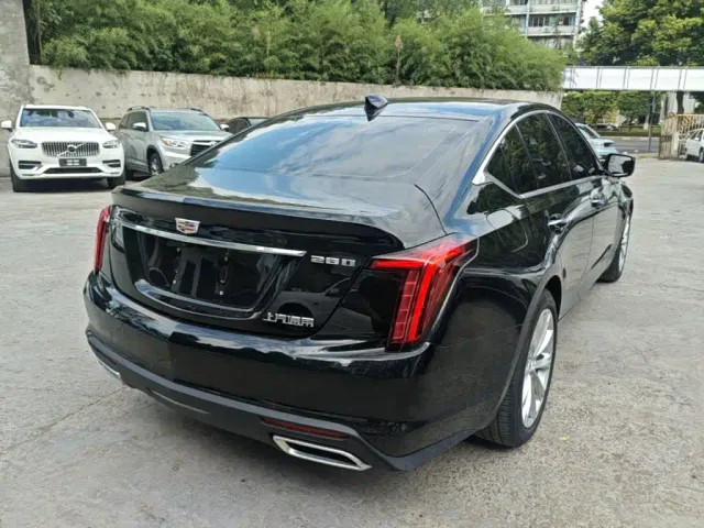 Cadillac CT5 — Фото автомобиля 6