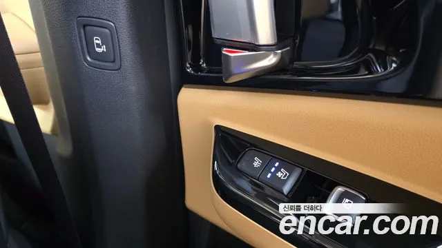 Kia Carnival Generation 4 — Фото автомобиля 18