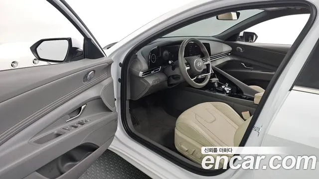 Hyundai AVANTE Новый Avante (CN7) — Фото автомобиля 10