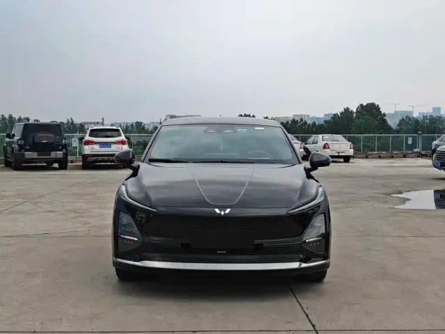Wuling Starlight — Фото автомобиля 2
