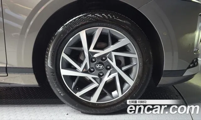 Hyundai Grandeur GN7 — Фото автомобиля 6