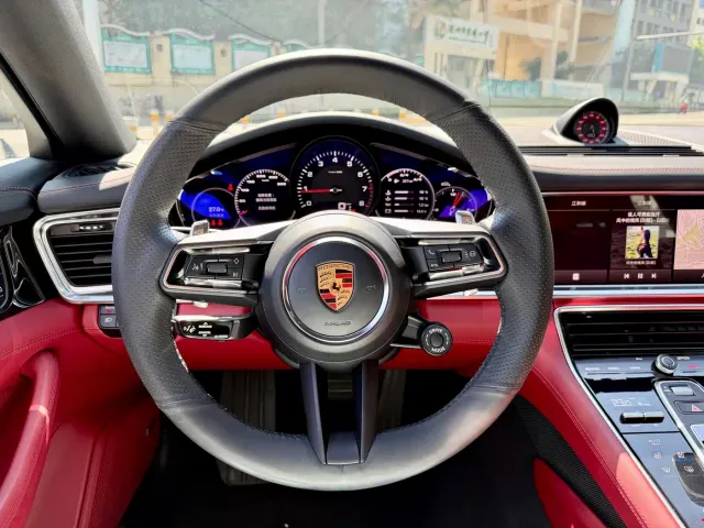 Porsche Panamera — Фото автомобиля 15