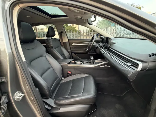 Geely Emgrand — Фото автомобиля 4