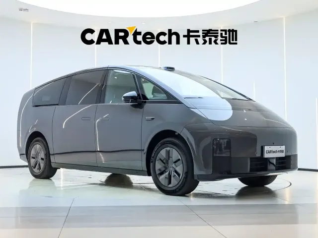 Li Auto MEGA — Фото автомобиля 5