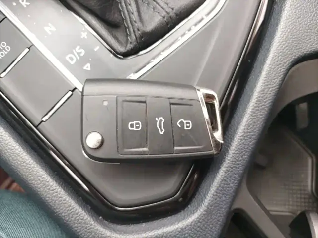 Volkswagen Tharu — Фото автомобиля 16