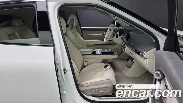 Genesis GV60 — Фото автомобиля 22