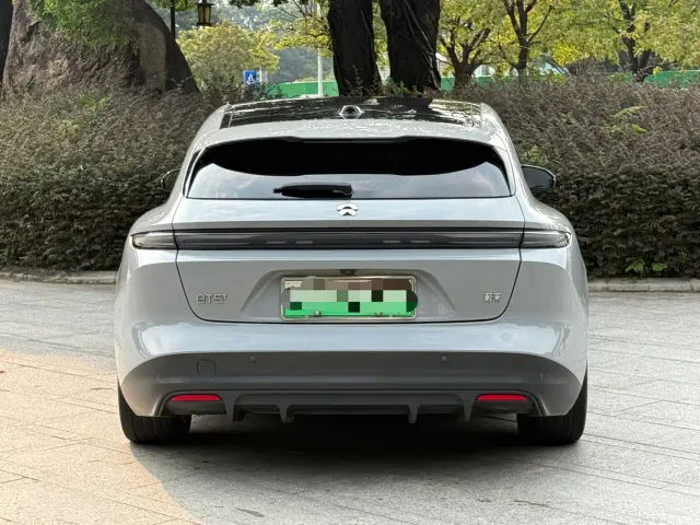 Nio ET5 Touring — Фото автомобиля 4