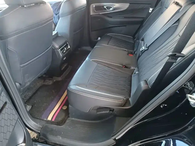 GAC Trumpchi GS8 — Фото автомобиля 16