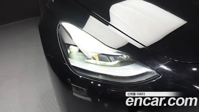 Tesla Model Y — Фото автомобиля 7