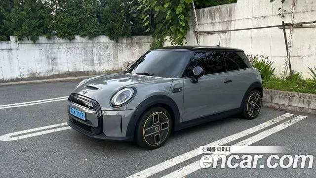 Фотография автомобиля — MINI Cooper Cooper Electric