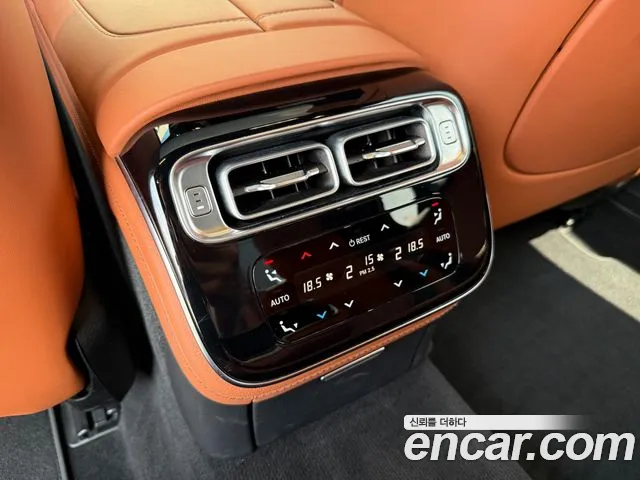 Mercedes-Benz S-Class — Фото автомобиля 16