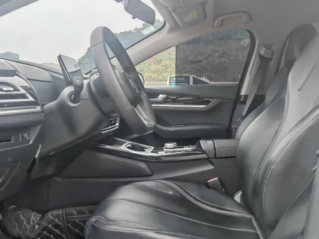 BYD Qin PLUS — Фото автомобиля 4