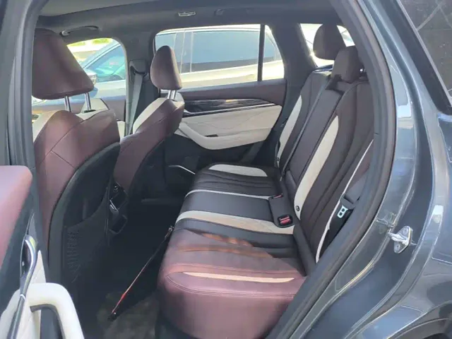 Geely Xingyue L — Фото автомобиля 16