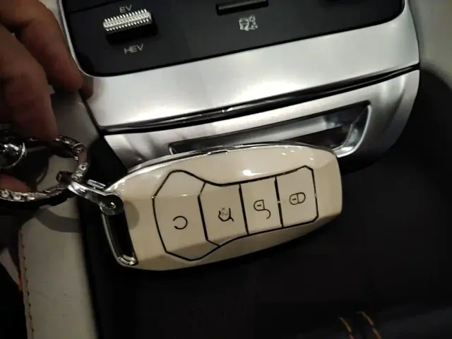 BYD Song PLUS — Фото автомобиля 8