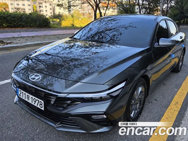 Фотография автомобиля — Hyundai Avante CN7