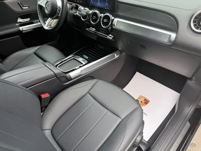 Mercedes-Benz GLB-Class — Фото автомобиля 11
