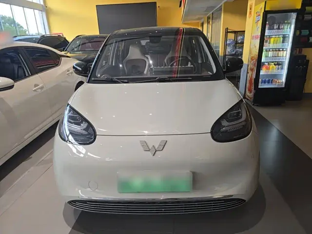 Wuling Bingo — Фото автомобиля 2