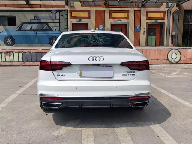 Audi A4L — Фото автомобиля 16