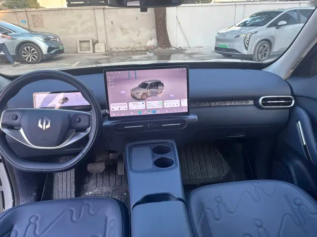 Leapmotor A10 — Фото автомобиля 9