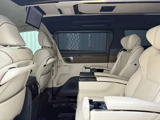 Toyota Vellfire — Фото автомобиля 8