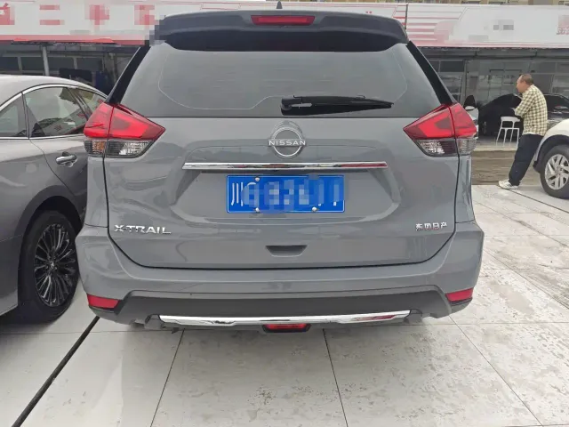 Nissan X-Trail — Фото автомобиля 8