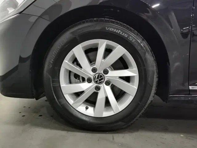 Volkswagen Passat — Фото автомобиля 17