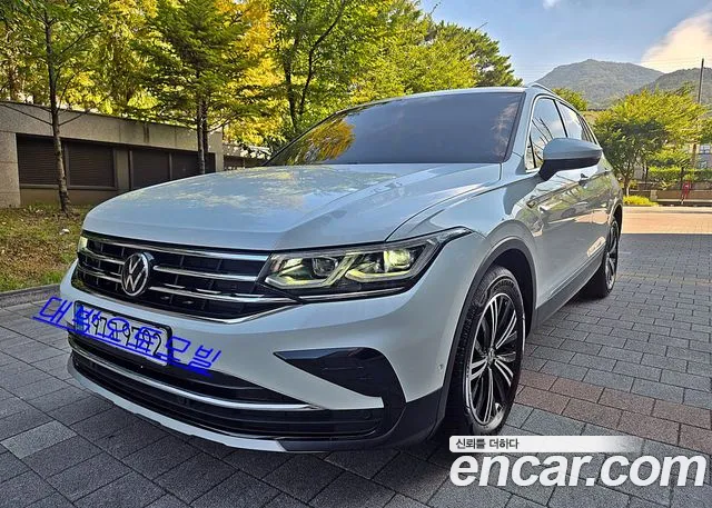 Volkswagen Tiguan Generation 2 — Фото автомобиля 2