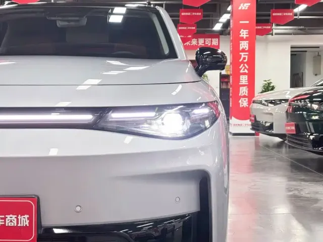 Leapmotor Leapmotor C16 2024 Pure Electric 520 Premium Edition — Фото автомобиля 12
