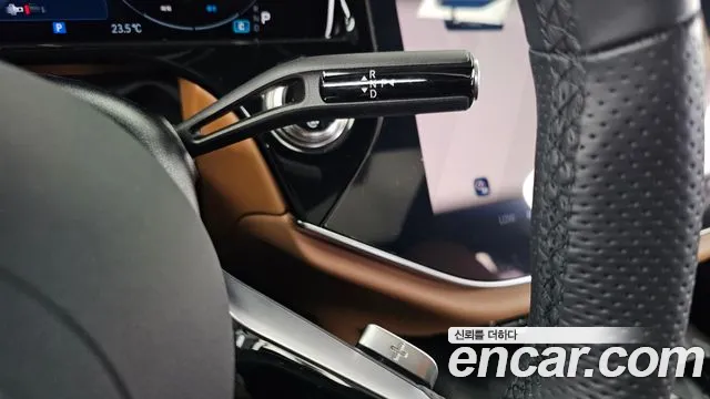 Mercedes-Benz E-Class — Фото автомобиля 12