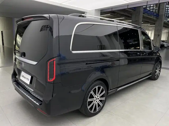 Mercedes-Benz V-Class — Фото автомобиля 14