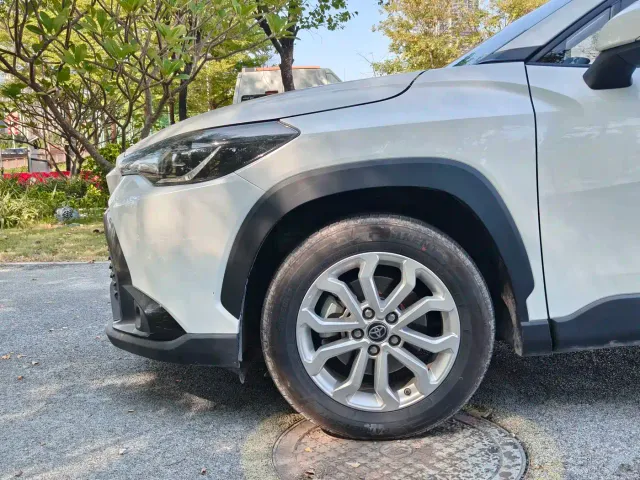 Toyota Frontlander — Фото автомобиля 16