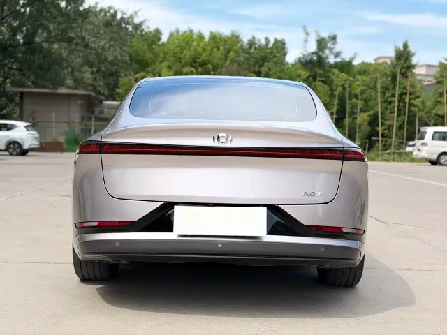 Changan Qiyuan A07 — Фото автомобиля 4