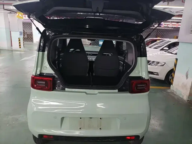 Wuling Hongguang Mini EV — Фото автомобиля 12