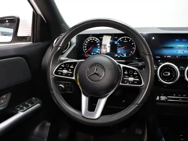 Mercedes-Benz GLA-Class — Фото автомобиля 13