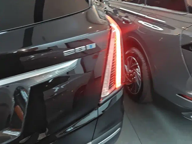 Cadillac XT5 — Фото автомобиля 7