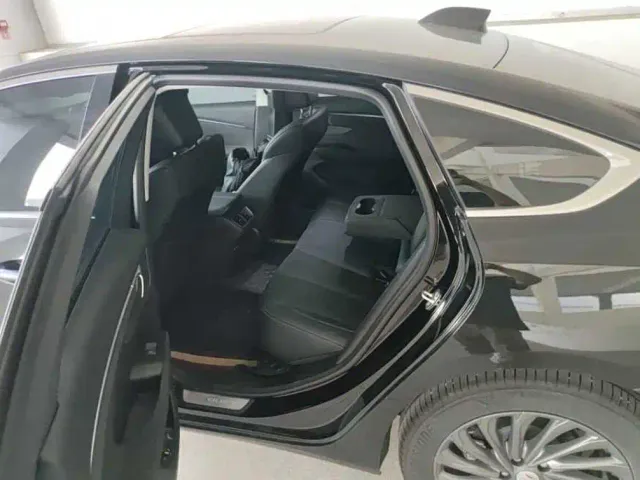 Buick LaCrosse — Фото автомобиля 4