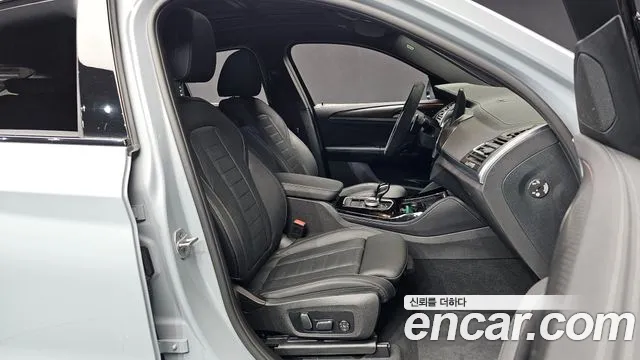 BMW X4 xDrive20i M Sport — Фото автомобиля 9