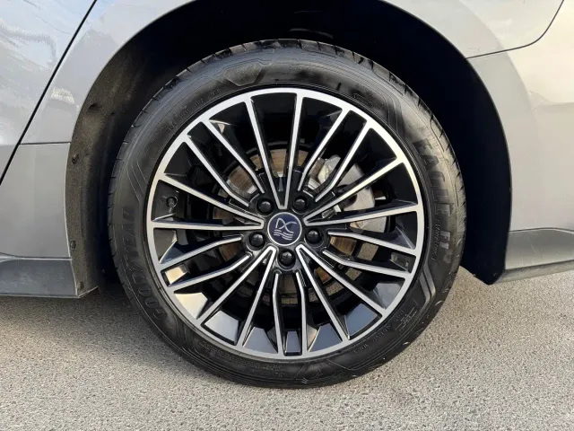 BYD Han — Фото автомобиля 10