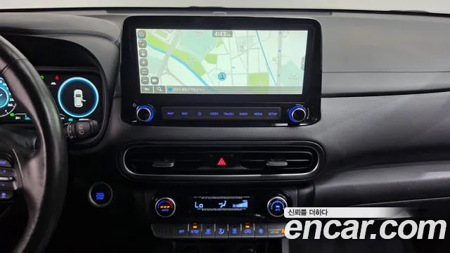 Hyundai Kona — Фото автомобиля 12