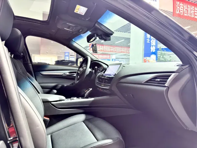 Cadillac CT5 — Фото автомобиля 14