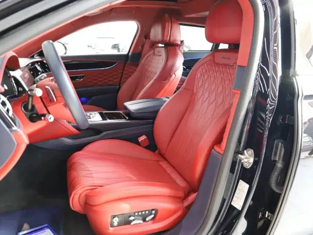 Bentley Flying Spur — Фото автомобиля 6