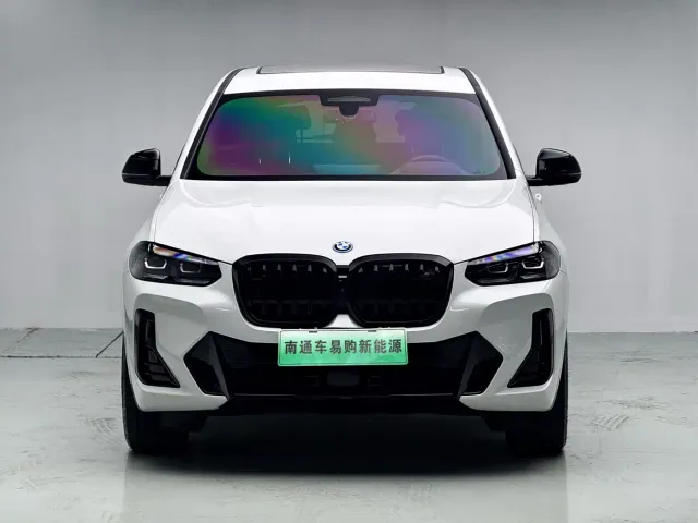 BMW iX3 — Фото автомобиля 2