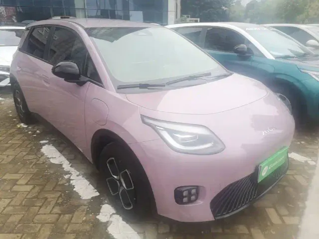 GAC Aion UT — Фото автомобиля 3