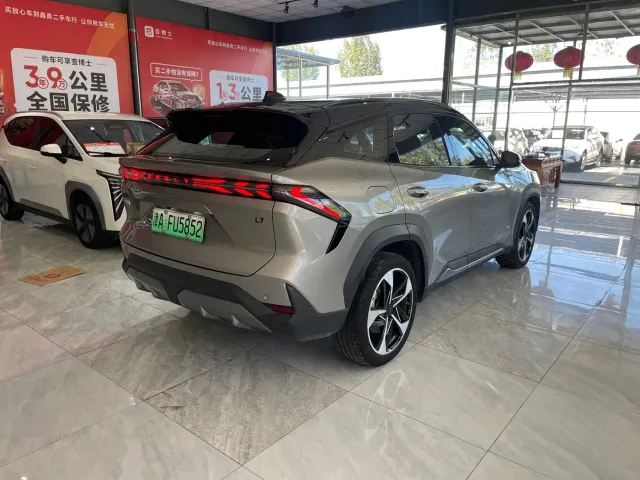 Geely Galaxy L7 — Фото автомобиля 9