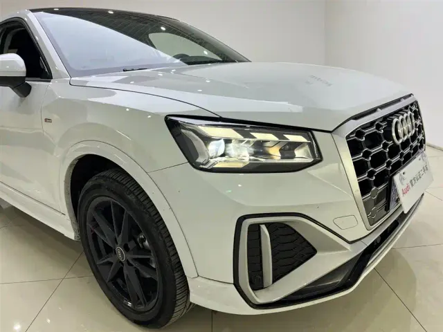 Audi Q2L — Фото автомобиля 6