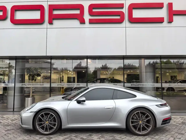 Porsche 911 — Фото автомобиля 3