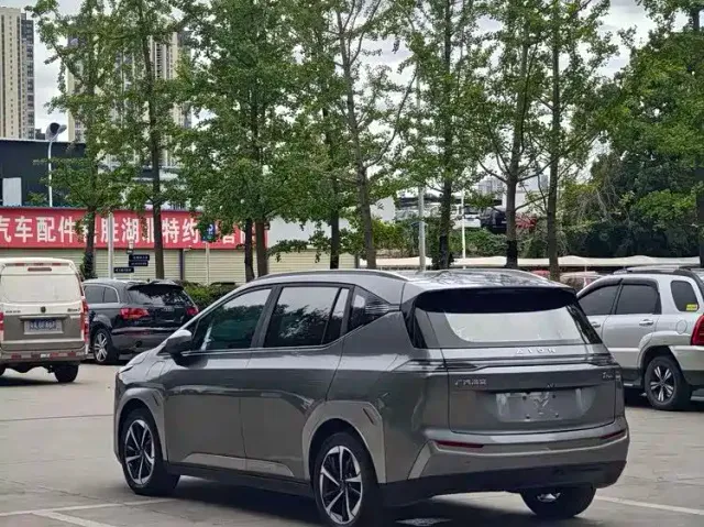 GAC Aion Y — Фото автомобиля 7