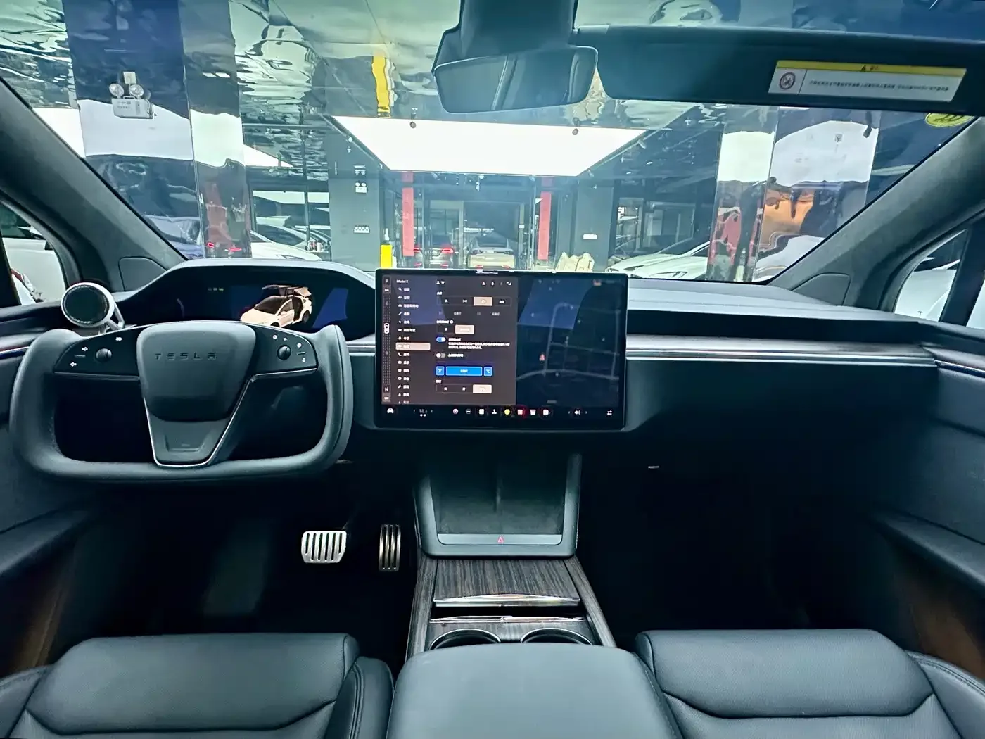 Tesla Model X 2023 Dual Motor All-Wheel Drive Edition — Фото автомобиля 11