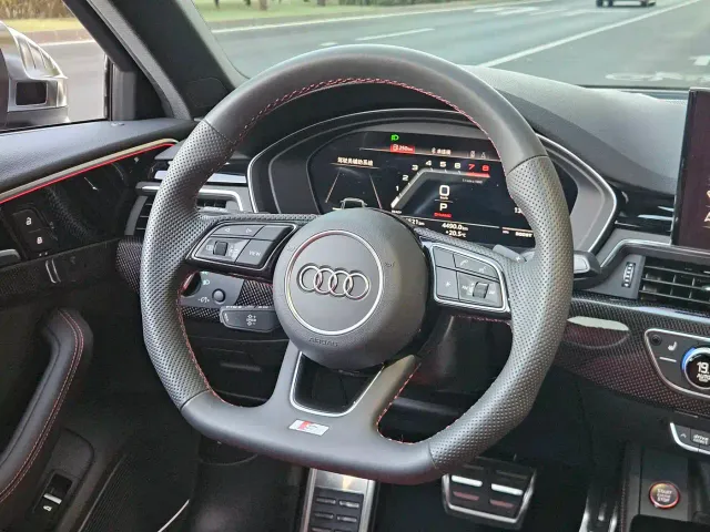 Audi S4 — Фото автомобиля 11